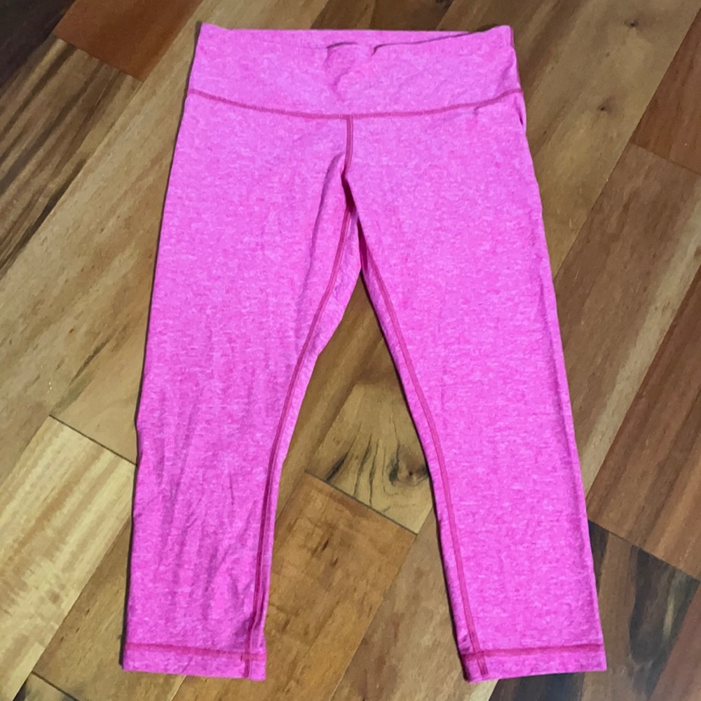 Lululemon cropped pink leggings